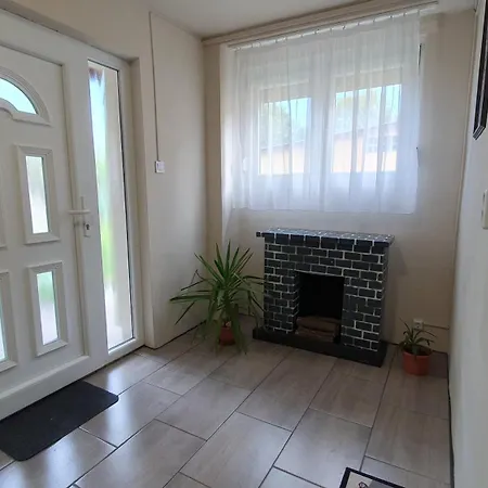 بيت للعطل Zsuzsa Vendeghaz